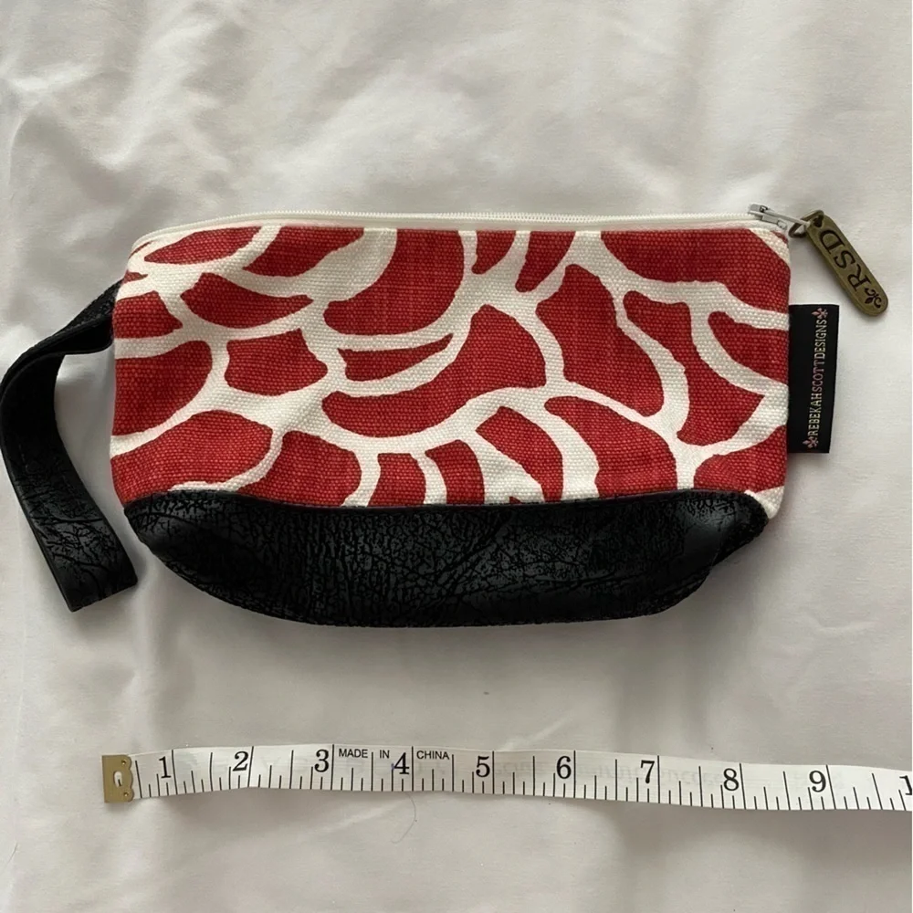 RebekahScottDesigns Wristlet Red White Design Faux leather base wristlet handle - Picture 7 of 8